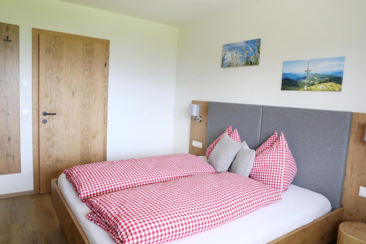 Lindbichlhof Urlaub Am Bio Bauernhof Apartment Sankt Johann im Pongau Bagian luar foto